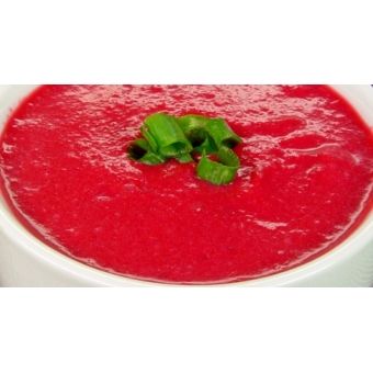 Gaspacho de beterraba com tomates