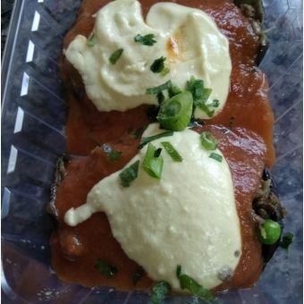 Berinjela recheada à parmegiana